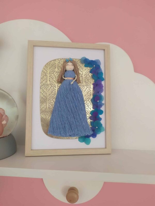 Petite fille en macramé – Image 2