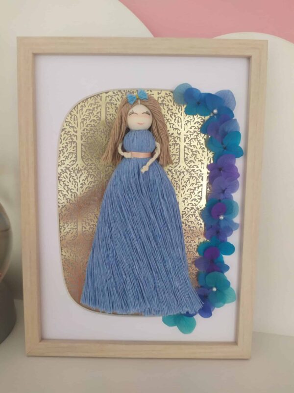 Petite fille en macramé – Image 3